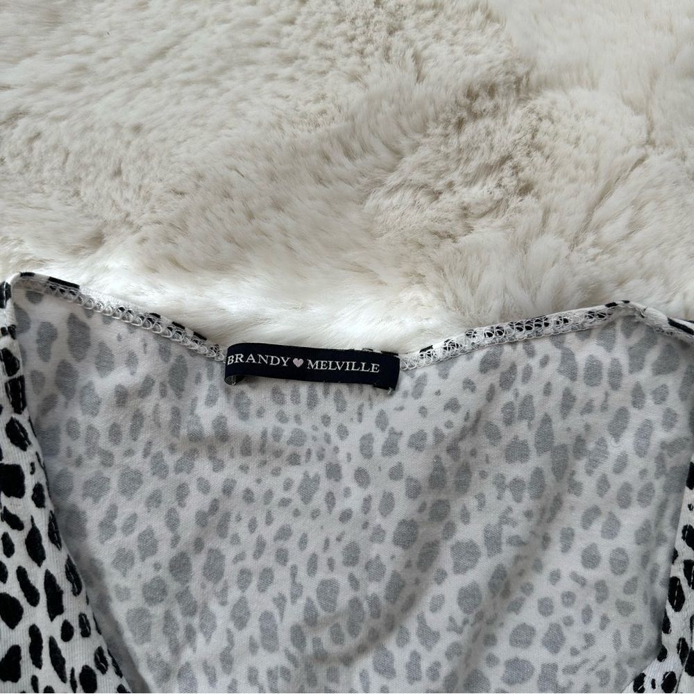 brandy melville white and black spotted cross over tie top - Picture 5 of 8